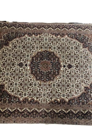 Sierlijk ontwerp, Vintage Perzisch tapijt | Bidjar-achtergrond.