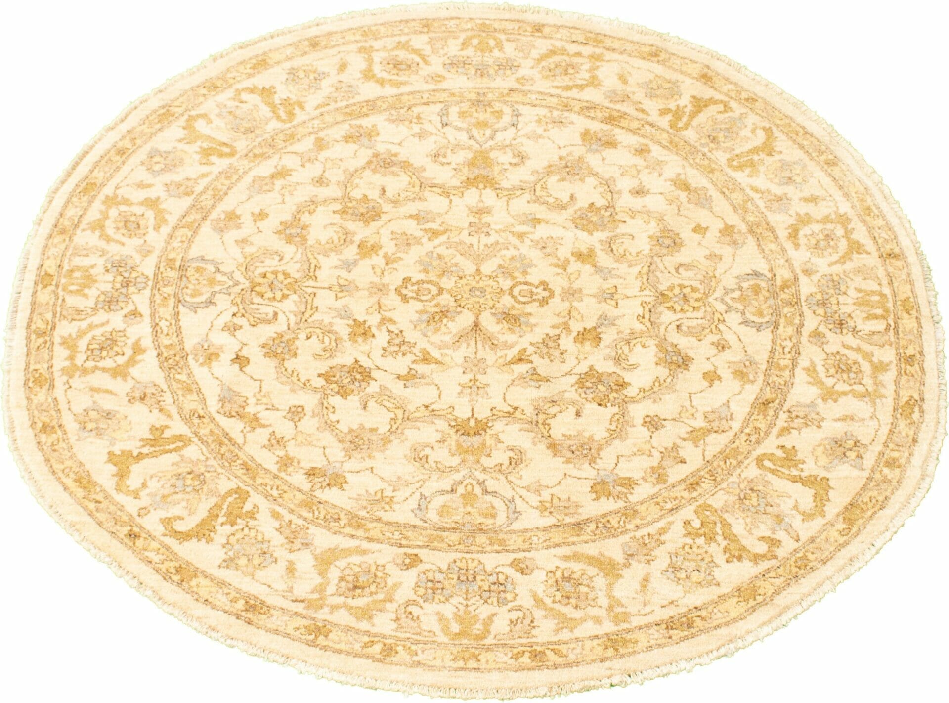 Beschrijving: Een rond vloerkleed met een sierlijk ontwerp in beige en goud.