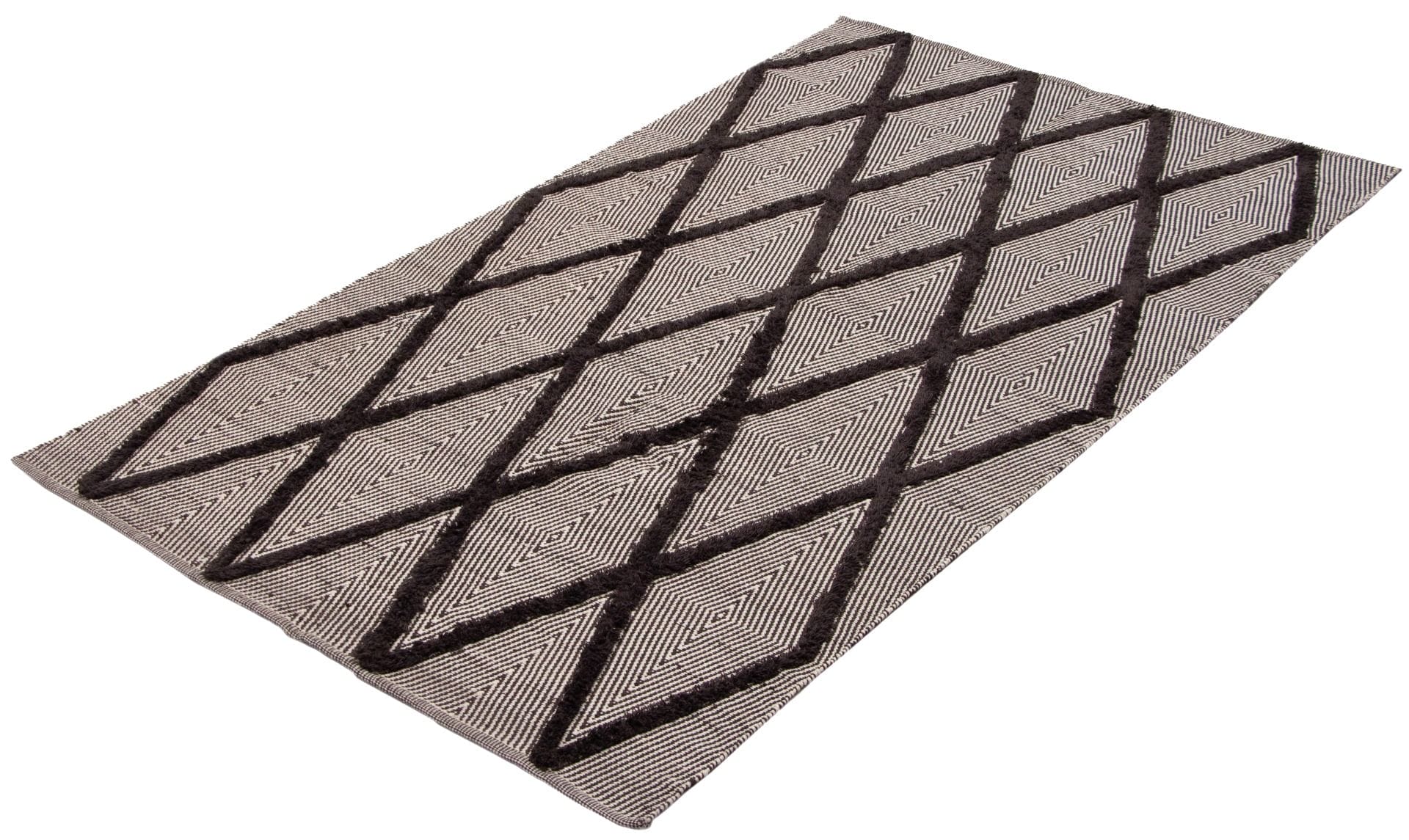 Een grijs tapijt met een diamantpatroon.
