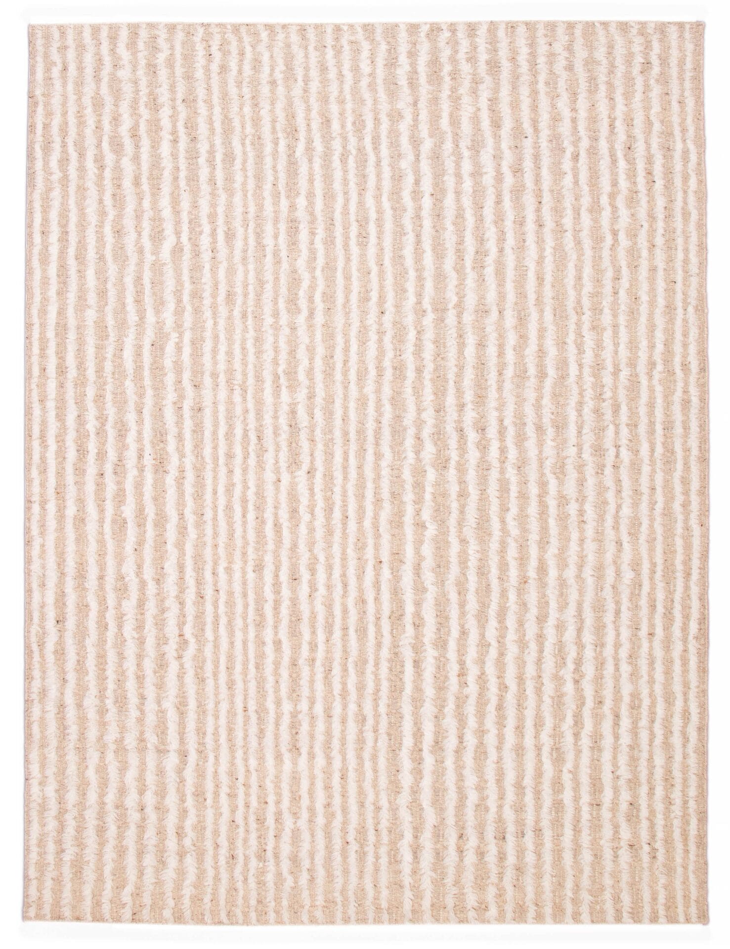 Een Indiaas Marrakech platgeweven wollen vloerkleed van 302 x 417 cm, met verticale strepen in afwisselend lichtere en donkerdere beige tinten.