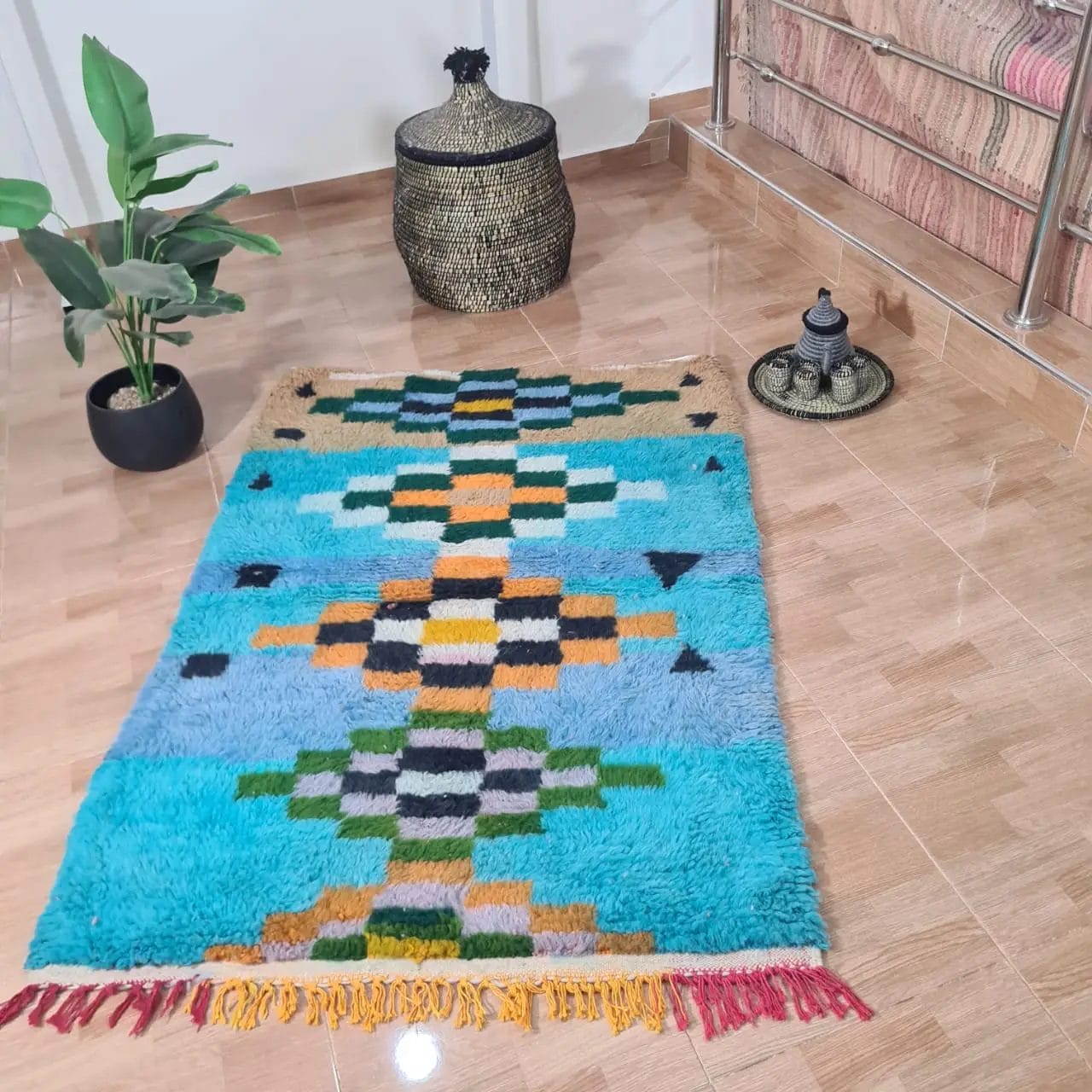 100% HANDGEMAAKT MAROKKAANS TAPIJT 150 -100 cm nr 111