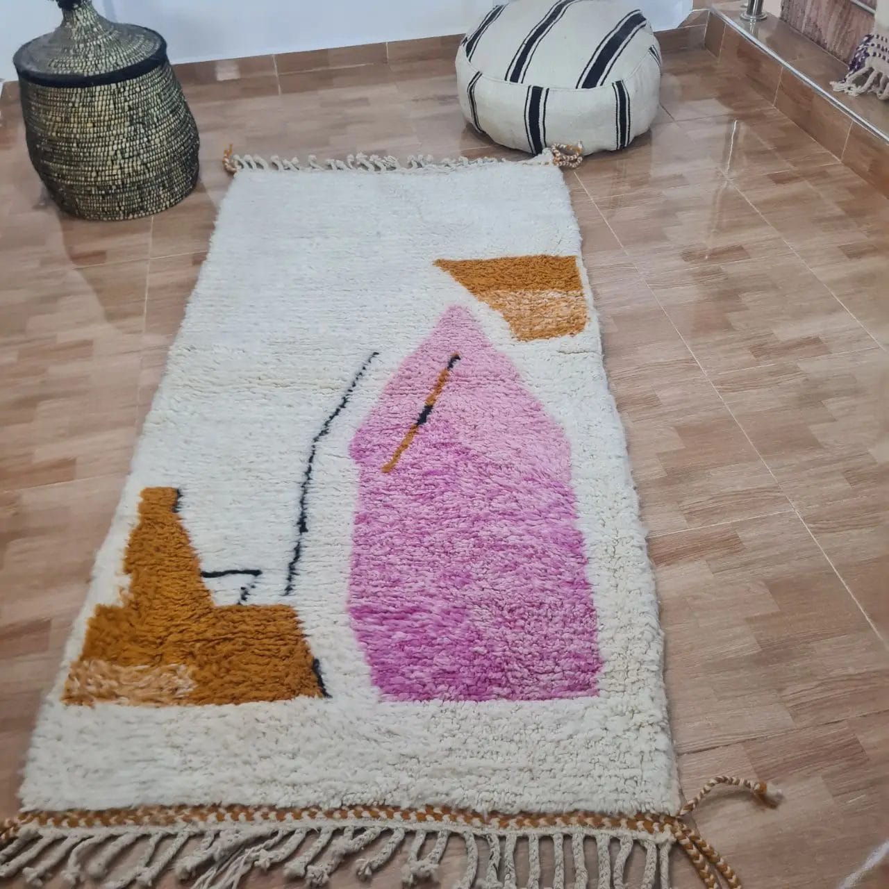 100% HANDGEMAAKT MAROKKAANS TAPIJT 150 -100 cm nr 10
